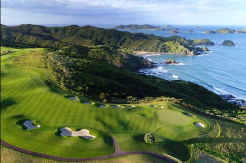 Aerial coastal golf course view from the New Zealand golf itinerary